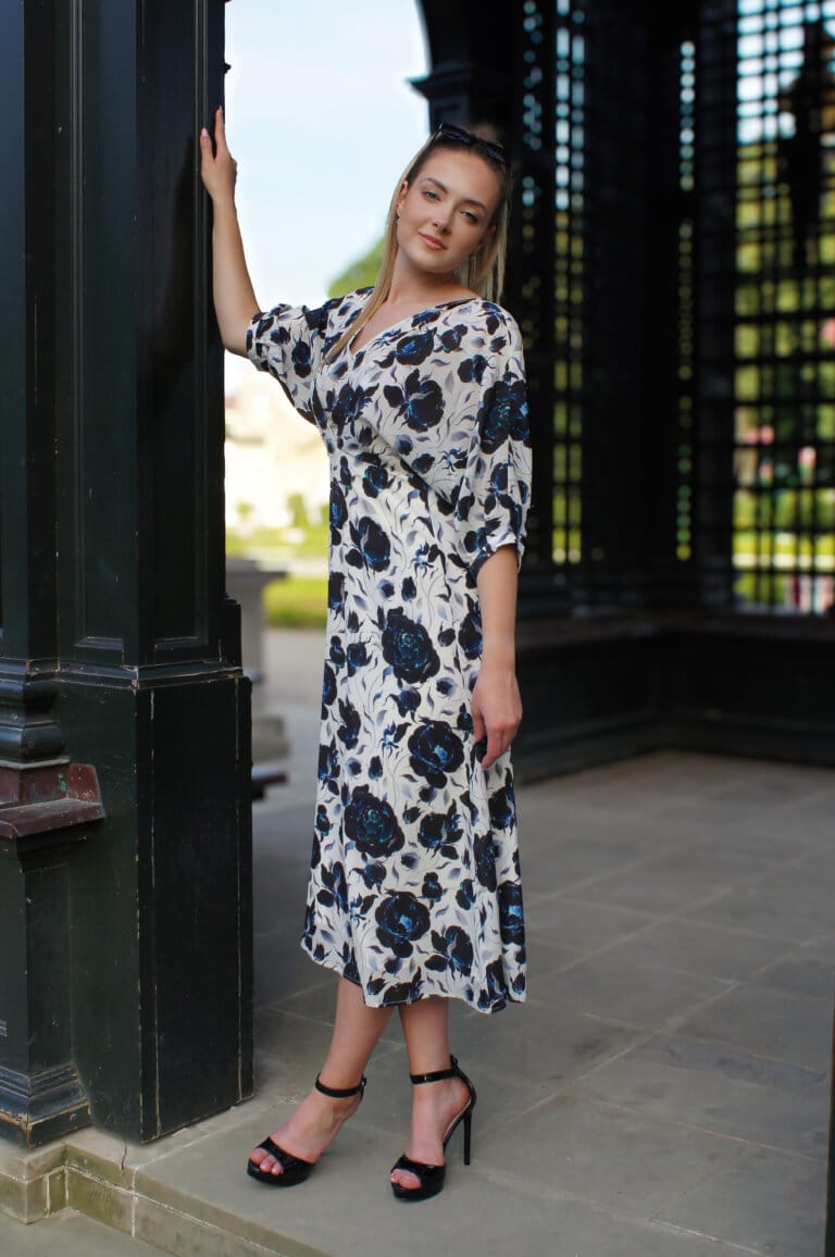 sukienka wizytowa z jedwabiu