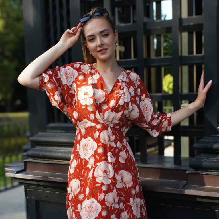 sukienka wizytowa z jedwabiu