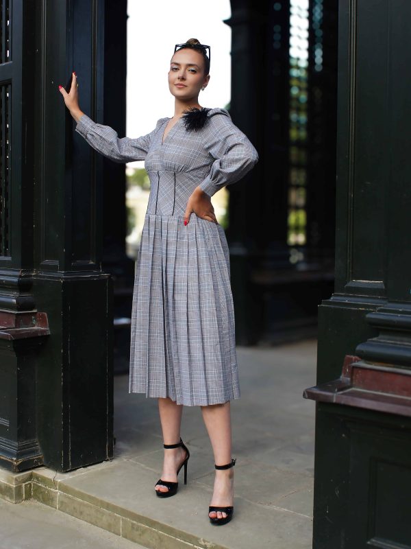 sukienka wizytowa w kratkę